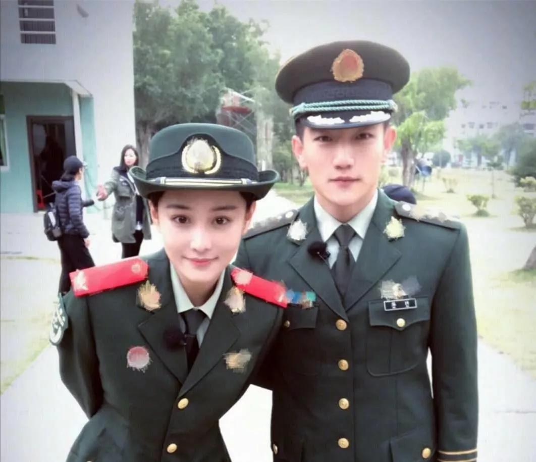 有一种爱情，叫“你的秀发拂过我的钢枪”