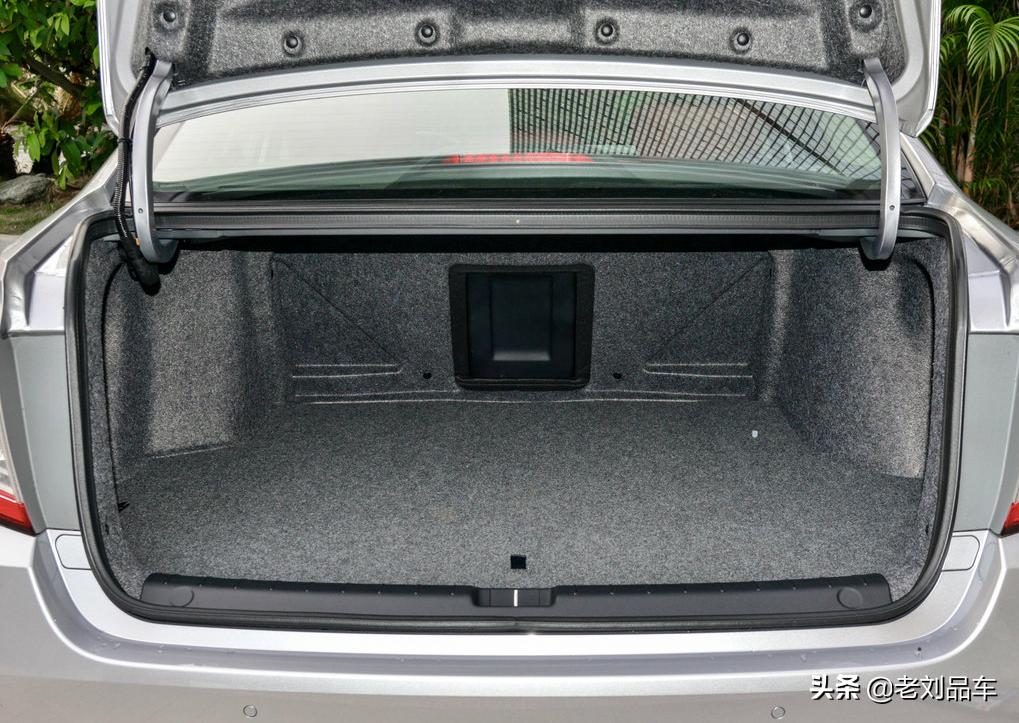 广汽本田凌派锐·混动车型,百公里油耗低至4升,既经济又实惠