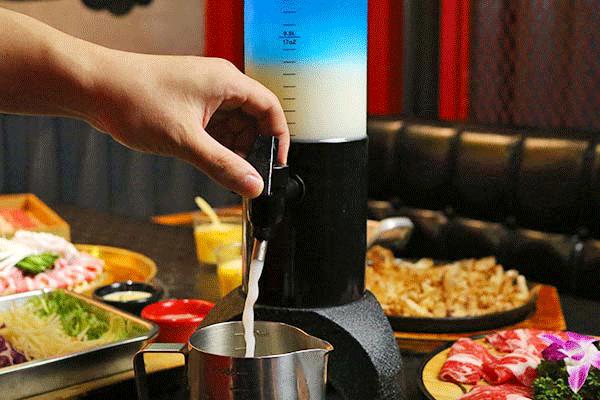 小猪小牛吃火锅,小猪小牛最新视频