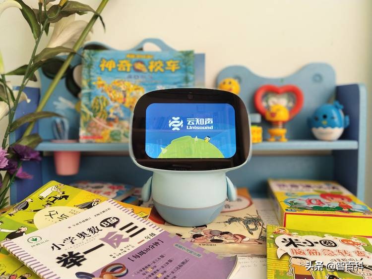 ai早教学习机器人哪个好用,聪聪ai陪伴教育机器人