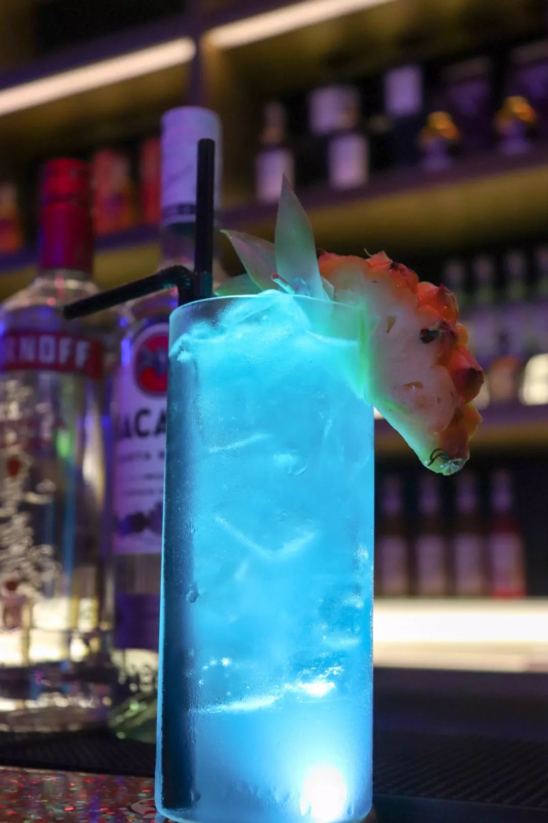 清远地标级KTV，坐拥网红时光隧道，还把热带雨林搬了过来