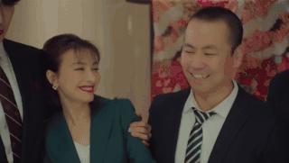 被一姐*压打**，她竟不是傻白甜！恋情、新剧、综艺全面开花？