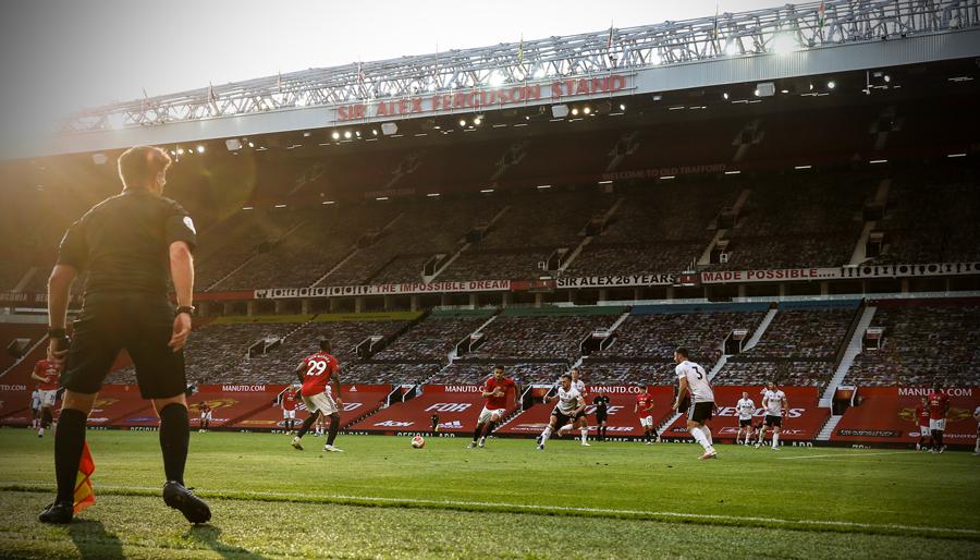 英超比赛球迷骂什么,英超比赛观众对骂