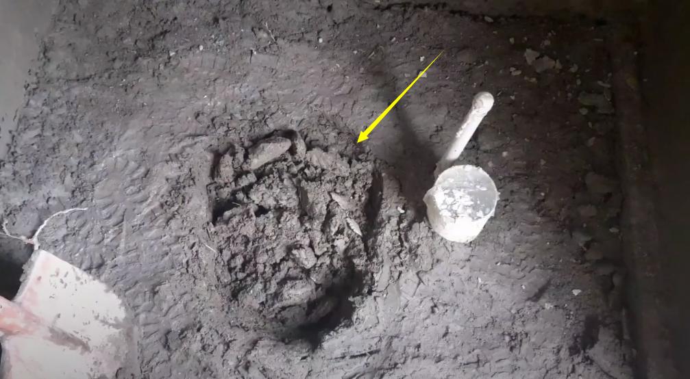 马桶和蹲坑在同一平面上怎么安装,马桶安装简单还是蹲坑简单