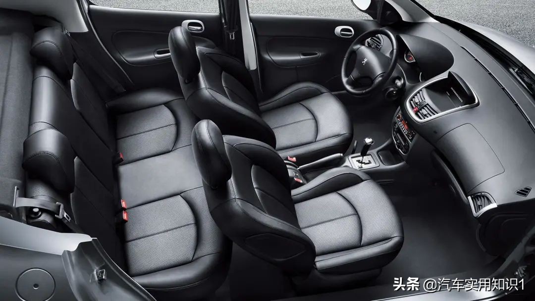 汽车用真皮座椅还是织物座椅,马自达织物座椅和真皮座椅哪个好