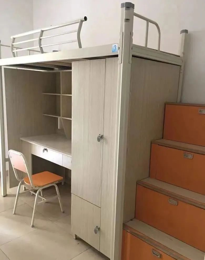 重庆环境最好的学校,重庆哪所学校宿舍和伙食最好