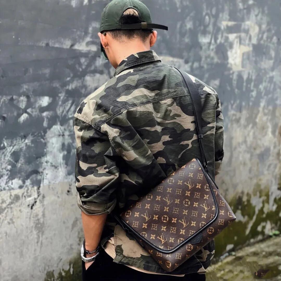 二手男款lv邮差包,lv需要消费多少才有水晶球和卡包