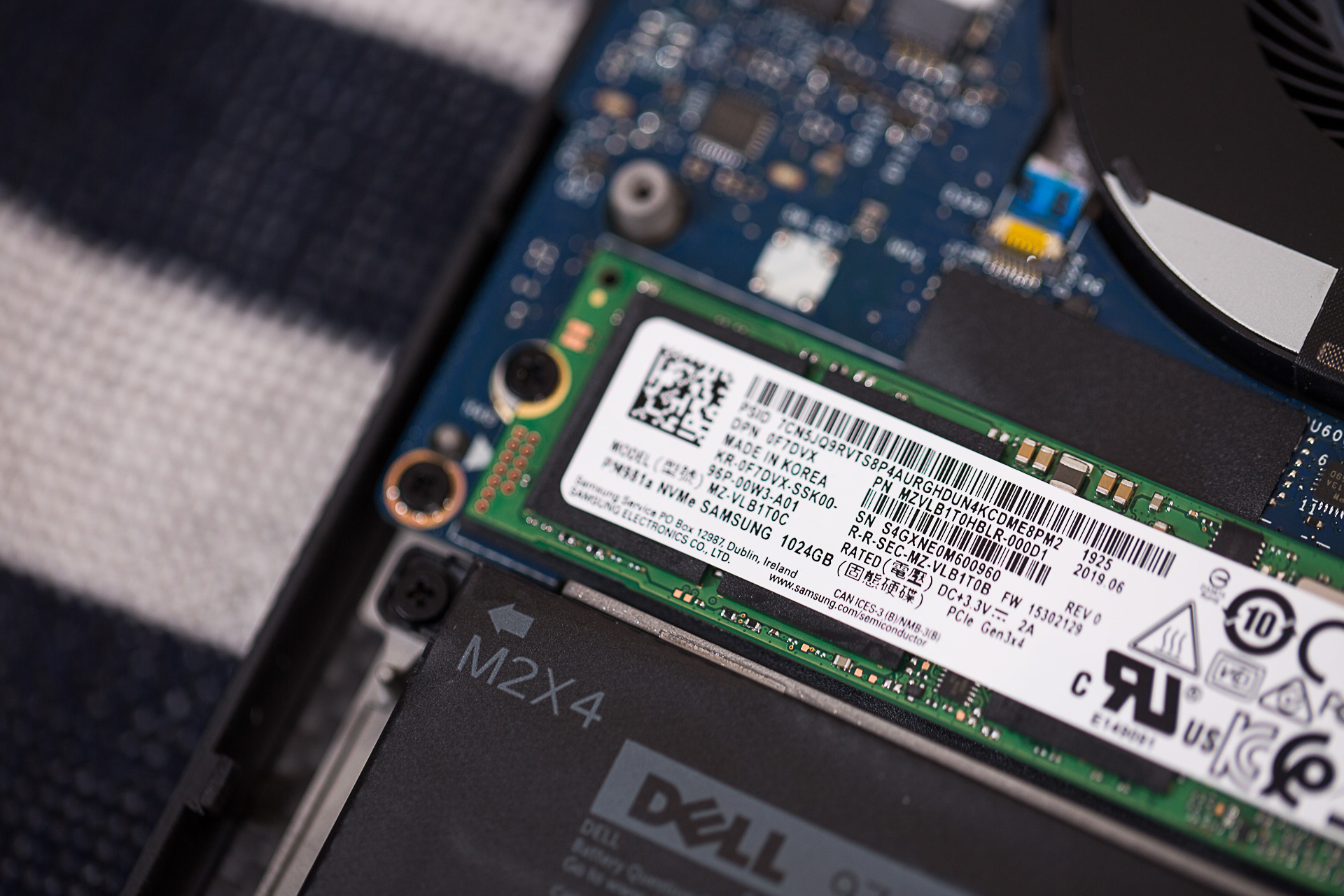 dellxps159570测评,dellxps15和13对比