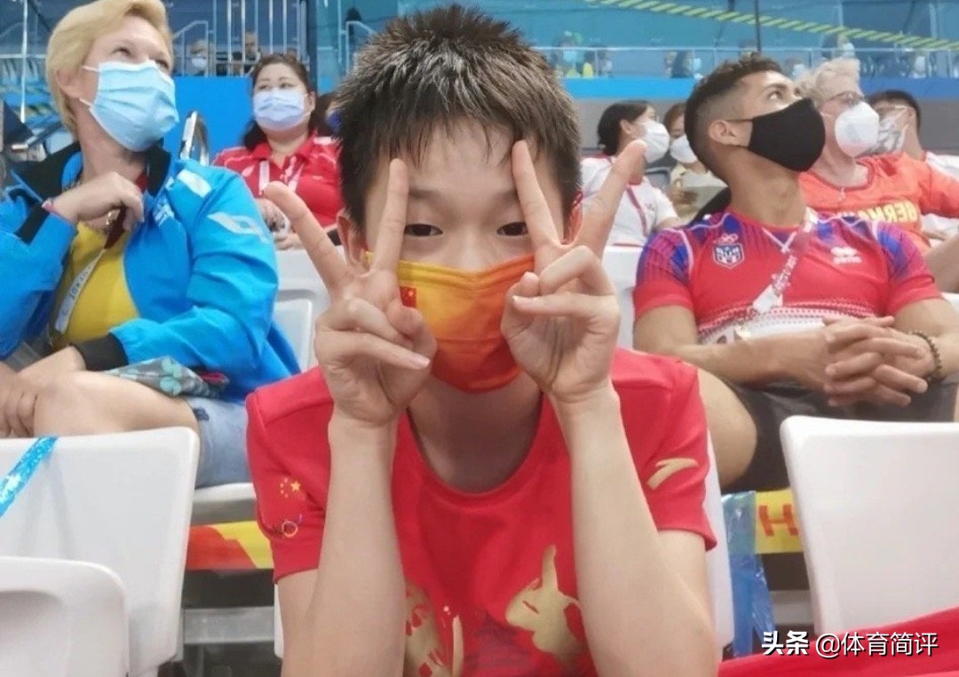 朴素如初！屡获大奖的奥运冠军全红婵，仍穿着一件价值25元的T恤