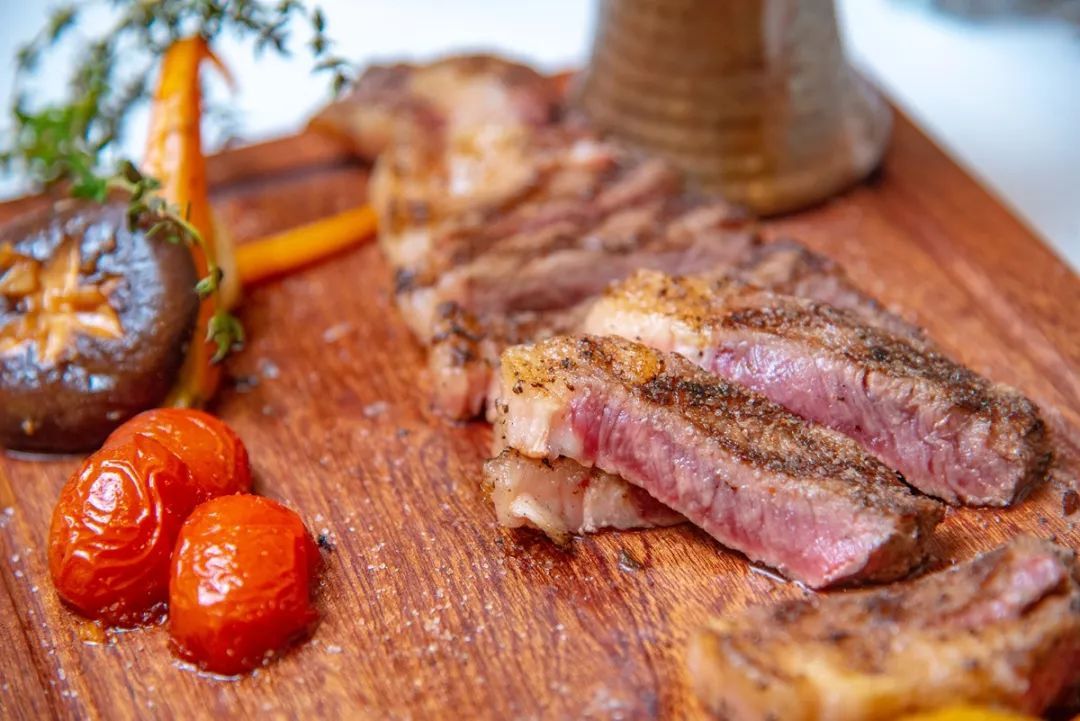 葡萄酒配餐知识,配牛排葡萄酒推荐