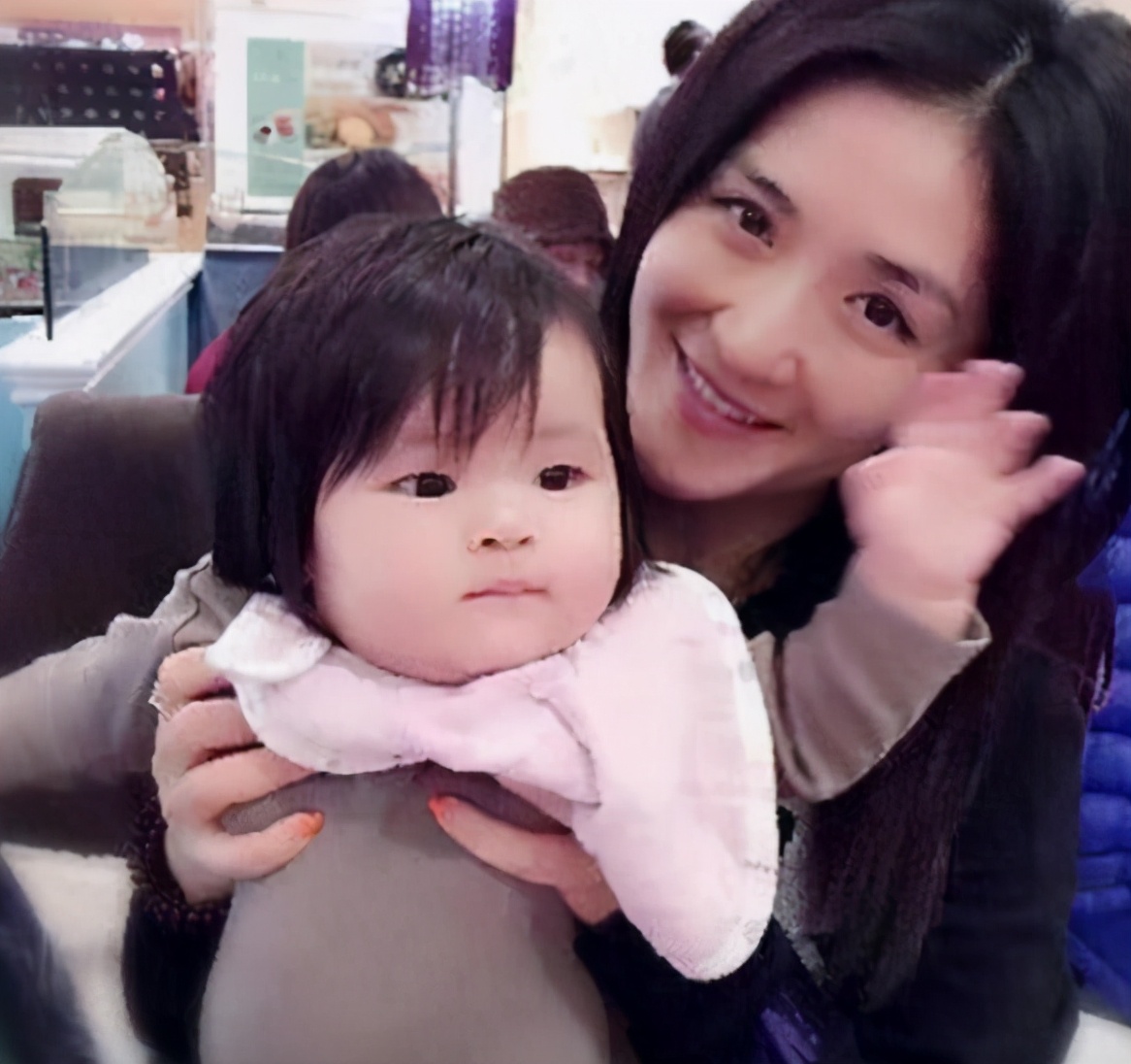 张杰晒双胞胎女儿的正面照,张杰谢娜的双胞胎女儿大名叫什么