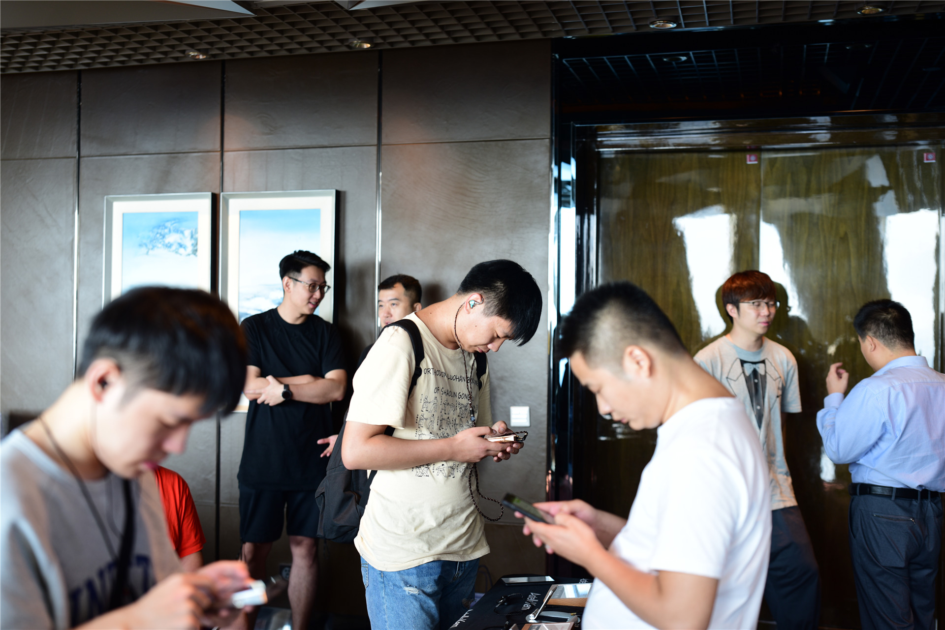 光芒掩盖索尼6万元*放播**器，艾利和真旗舰*放播**器SP2000开售了