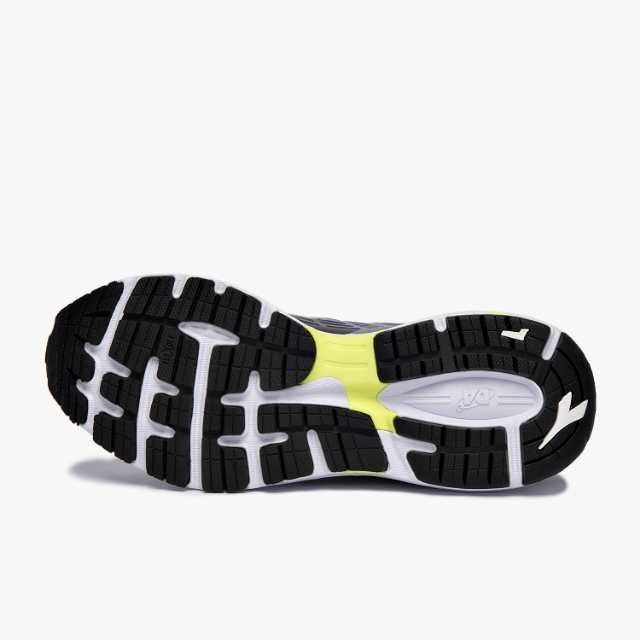 迪亚多纳厚底跑鞋,迪亚多纳男跑鞋