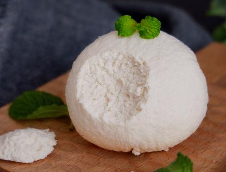 用新鲜的牛奶做奶酪有教程吗,奶酪不用买只需3种材料轻松自制