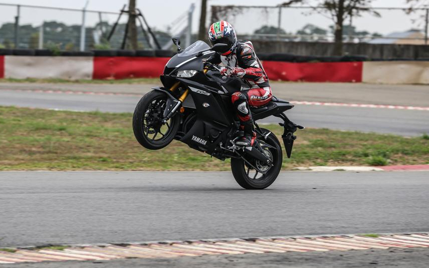 2020雅马哈r3车评,雅马哈r32023款车主