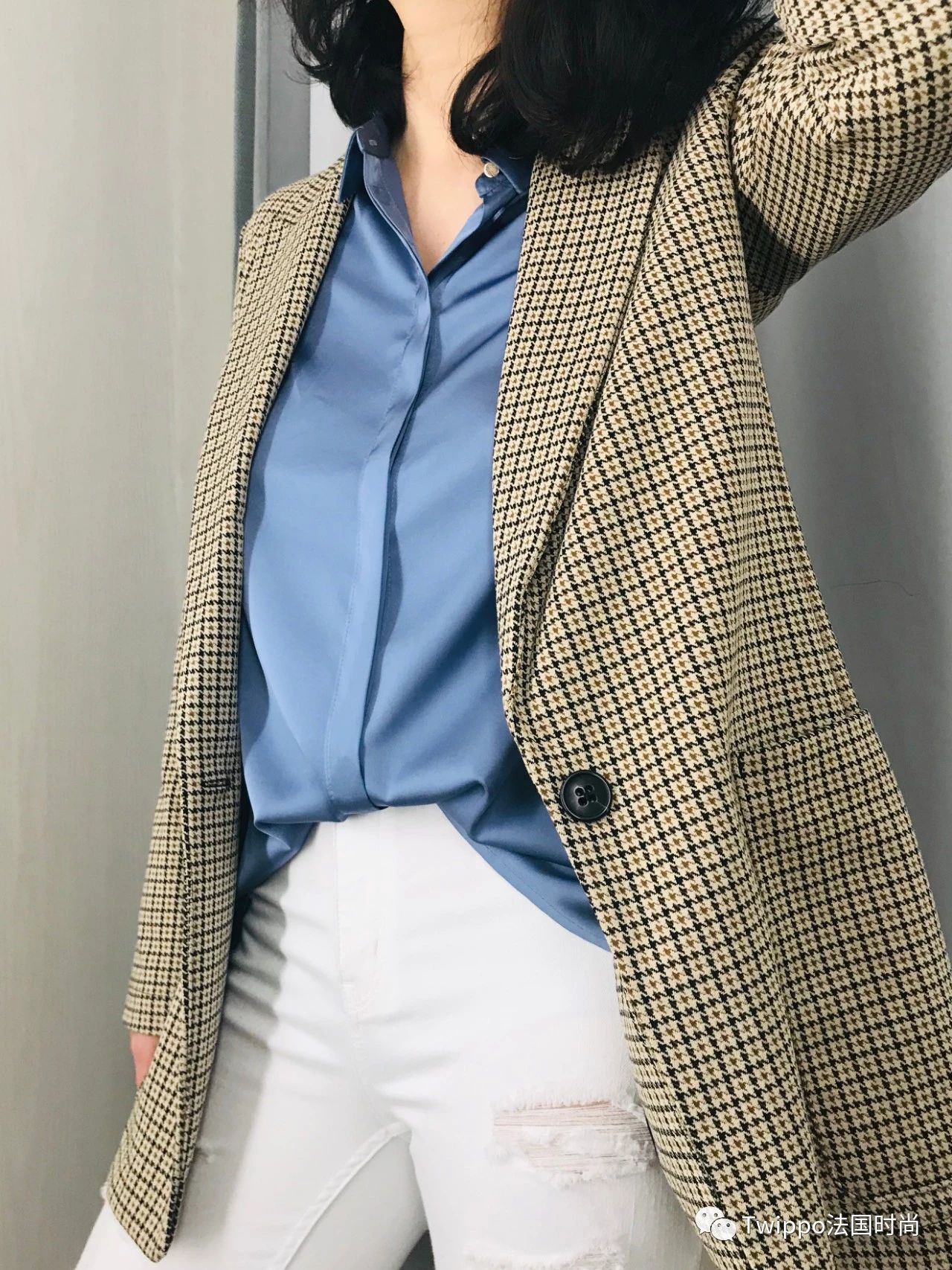 过年穿搭试衣间示范照着穿就对了,初秋试衣间玩转穿搭新潮流