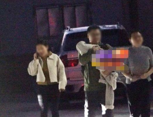 新女友才被马蓉骂成馊包子,王宝强就夜里零丁去前妻家接儿子了？