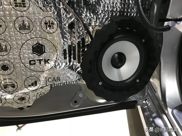 必伟汽车音响喇叭好不好，试听下南昌靓典改装后的丰田亚洲龙