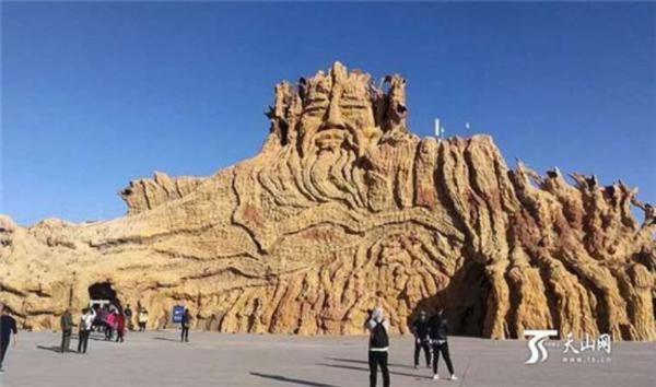 伊吾胡杨林四季皆可游,走进伊吾胡杨林