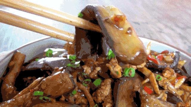 茄子有毒吗吃了有什么好处,茄子忌氯吗