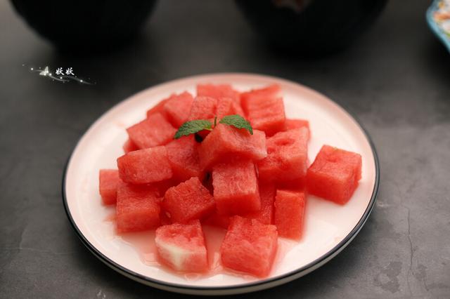 早2分钟搞定的营养早餐,早餐太省事了简单方便又有营养