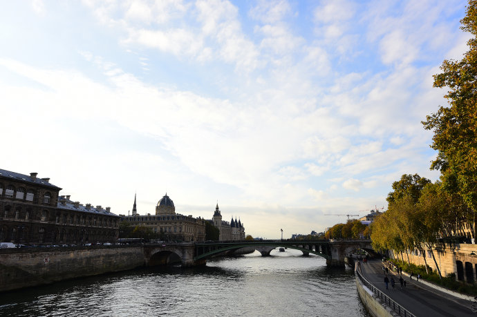 千面巴黎,巴黎时装周叉腰造型