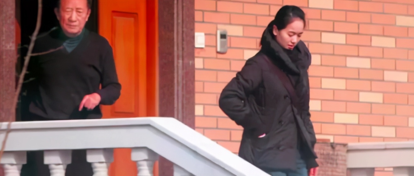 左小青嫁给大二十岁富豪,左小青最后嫁给富豪了吗