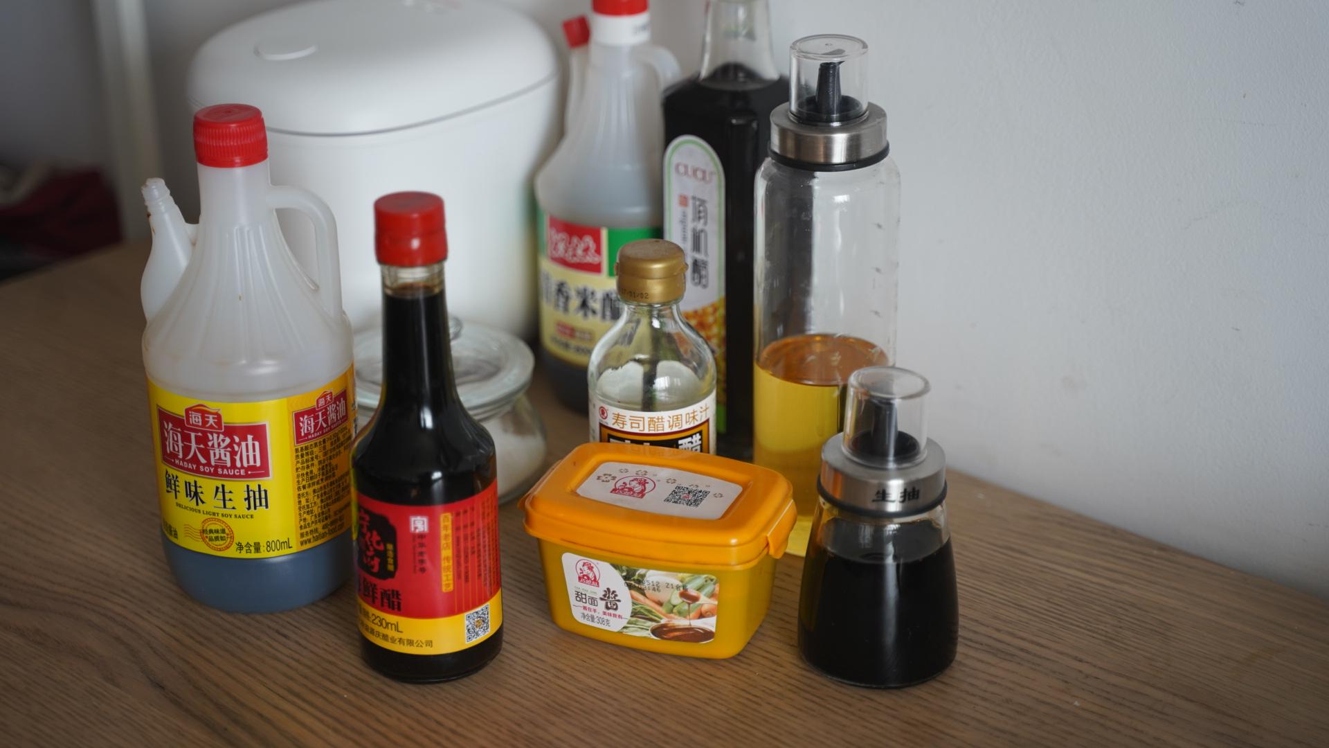 隐藏式油烟机和普通对比,封闭式油烟机好吗