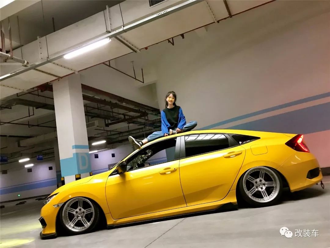 第10代思域亮点,战斗气息的10代思域