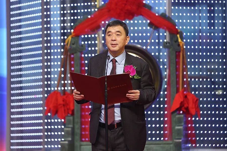 姝﹀钩钃濅紵鍏夌殑瑙嗛,姝﹀钩钃濅紵鍏夊垱濮嬩汉