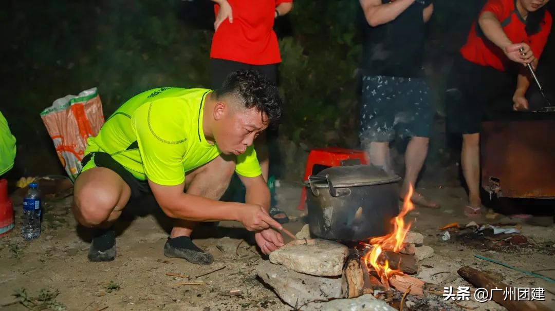 团建荒岛求生,广州野外生存夏令营费用