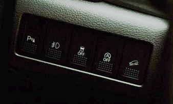 雨天涉水行车的注意事项是什么,雨天行车注意涉水路段