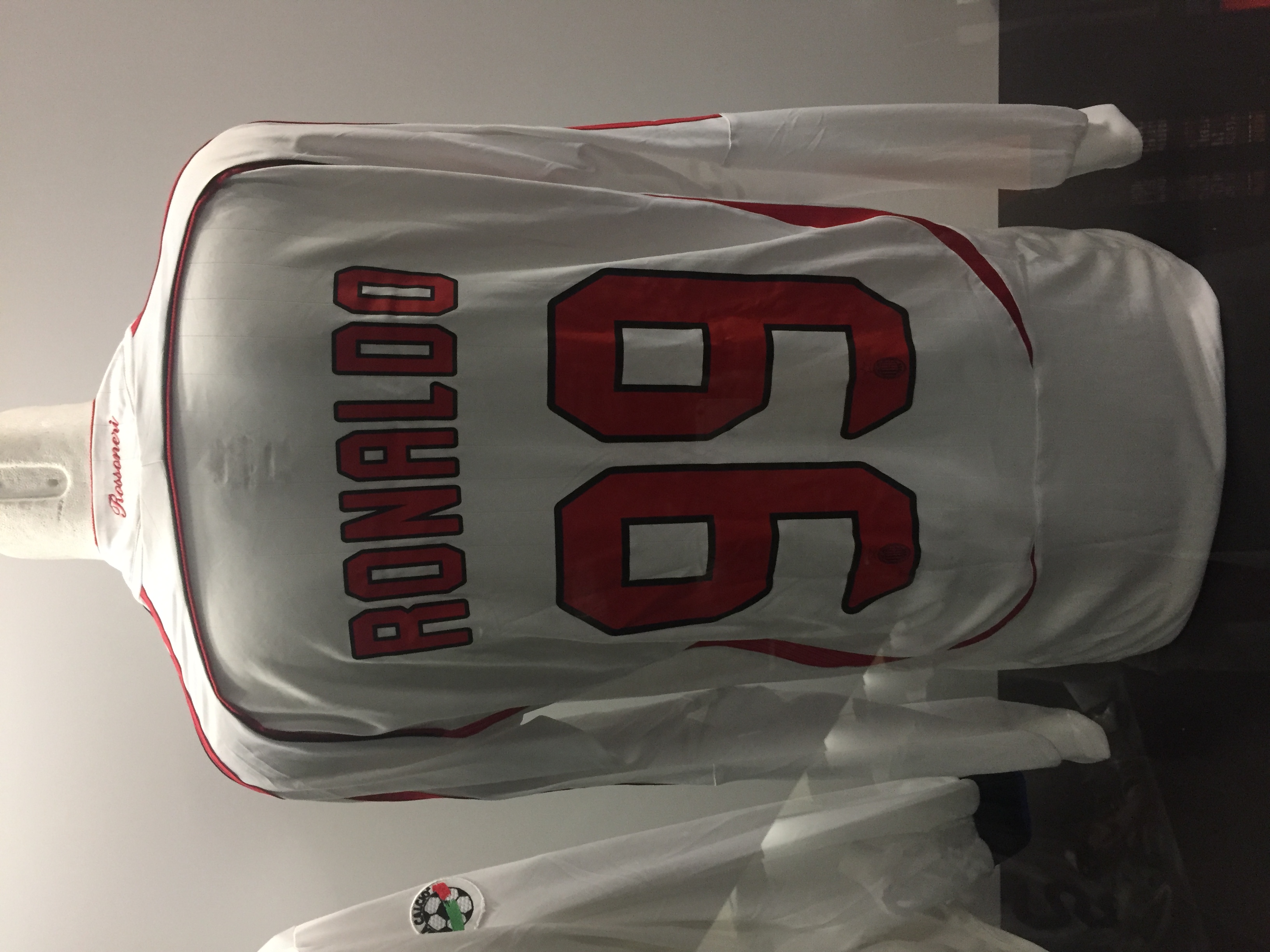 九圣唱粤语歌,圣西罗战歌