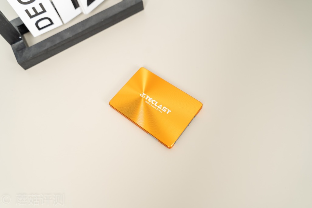 台电极光固态256g测评,台电极光固态硬盘颗粒