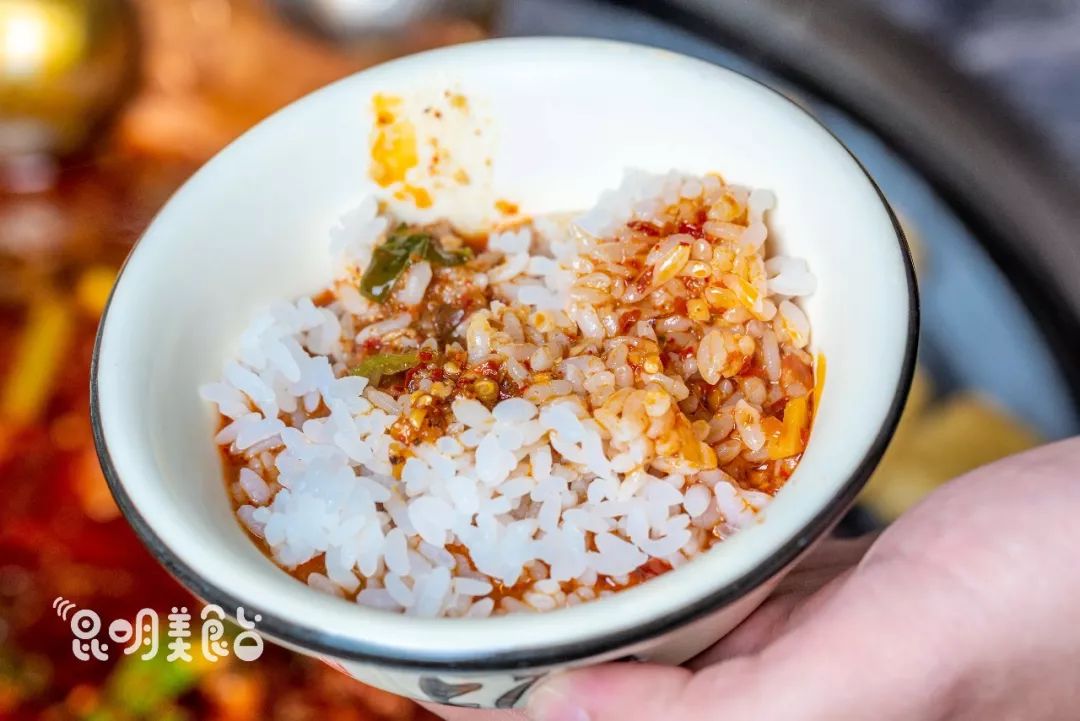 昆明最好吃的酸菜牛肉,昆明关上老坛秘制酸菜牛肉