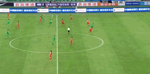 巴坎布快乐足球vs扎哈维,快乐足球四大代表人物巴坎布