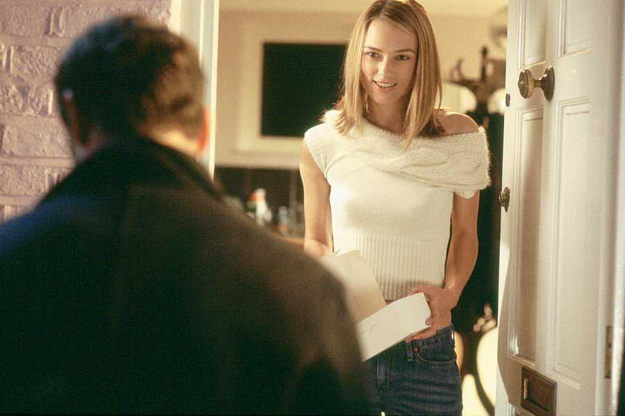 出轨、早恋、跨阶层,上映16年评分8.6,它依然是英国人圣诞必看