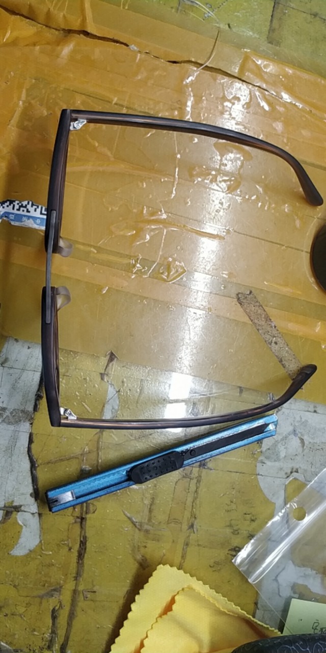眼镜框铰链怎样维修,眼镜框铰链断了能修么
