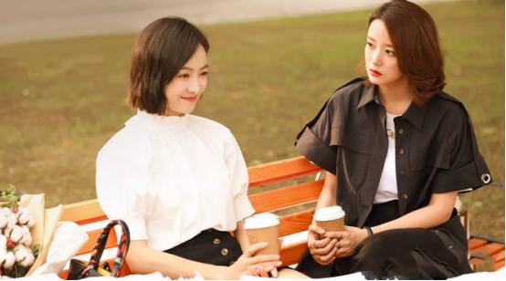 blackpink五周年同款穿搭,blackpink的神仙穿搭