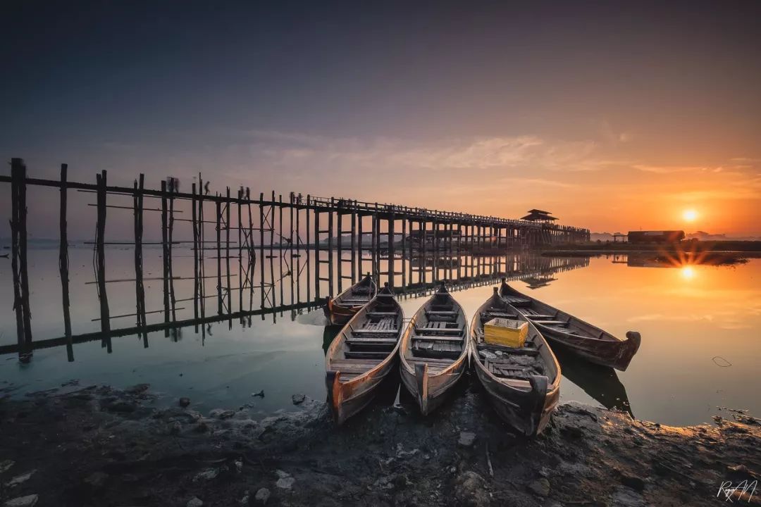 这个地方被称为“佛教之都”，随处可见寺庙，美出新高度