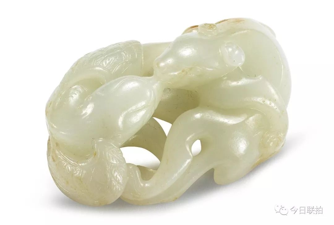 一只白玉小熊卖了670万，人家靠的是颜值！