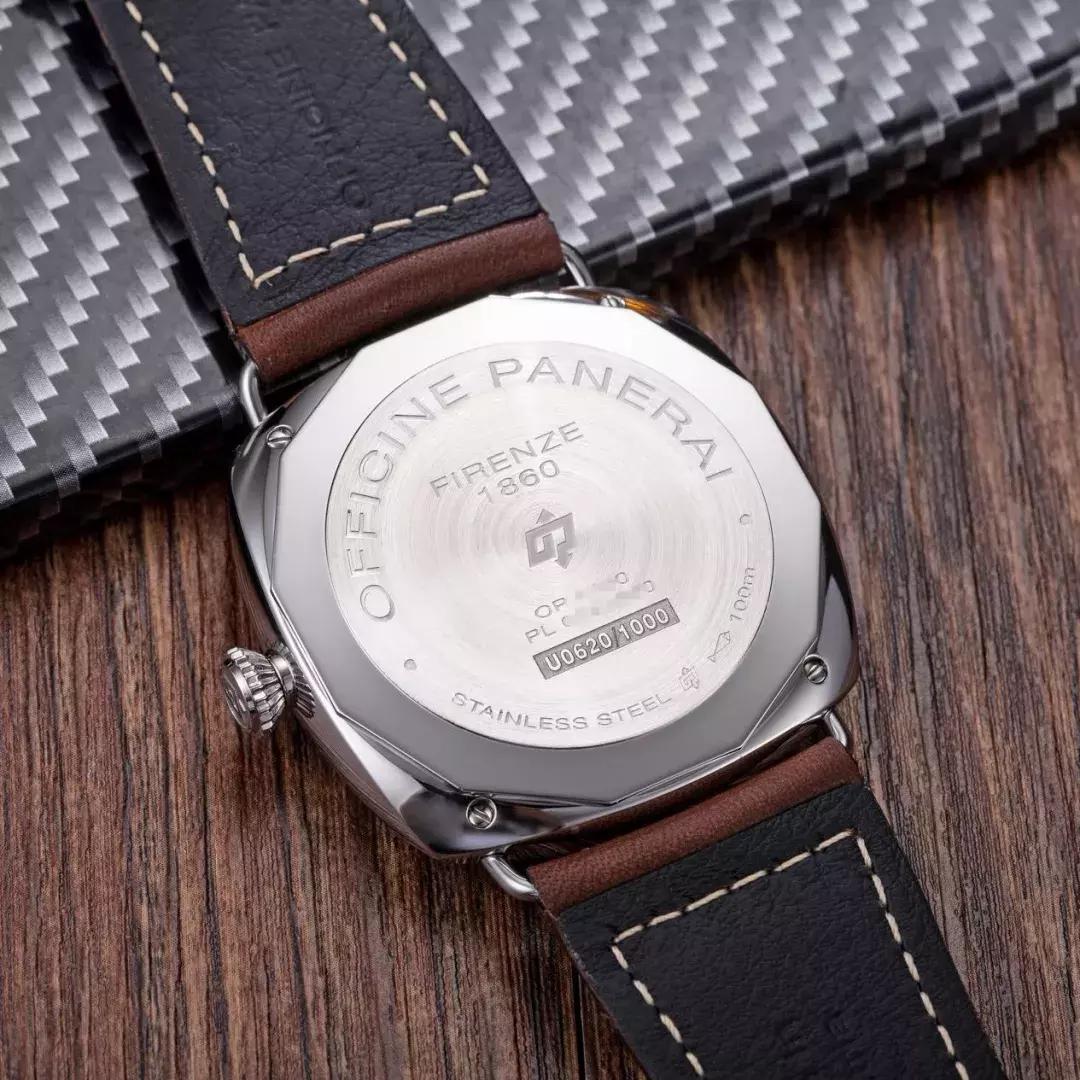 夜店戴表三要素:荧光要亮、万元以上且耐碰撞