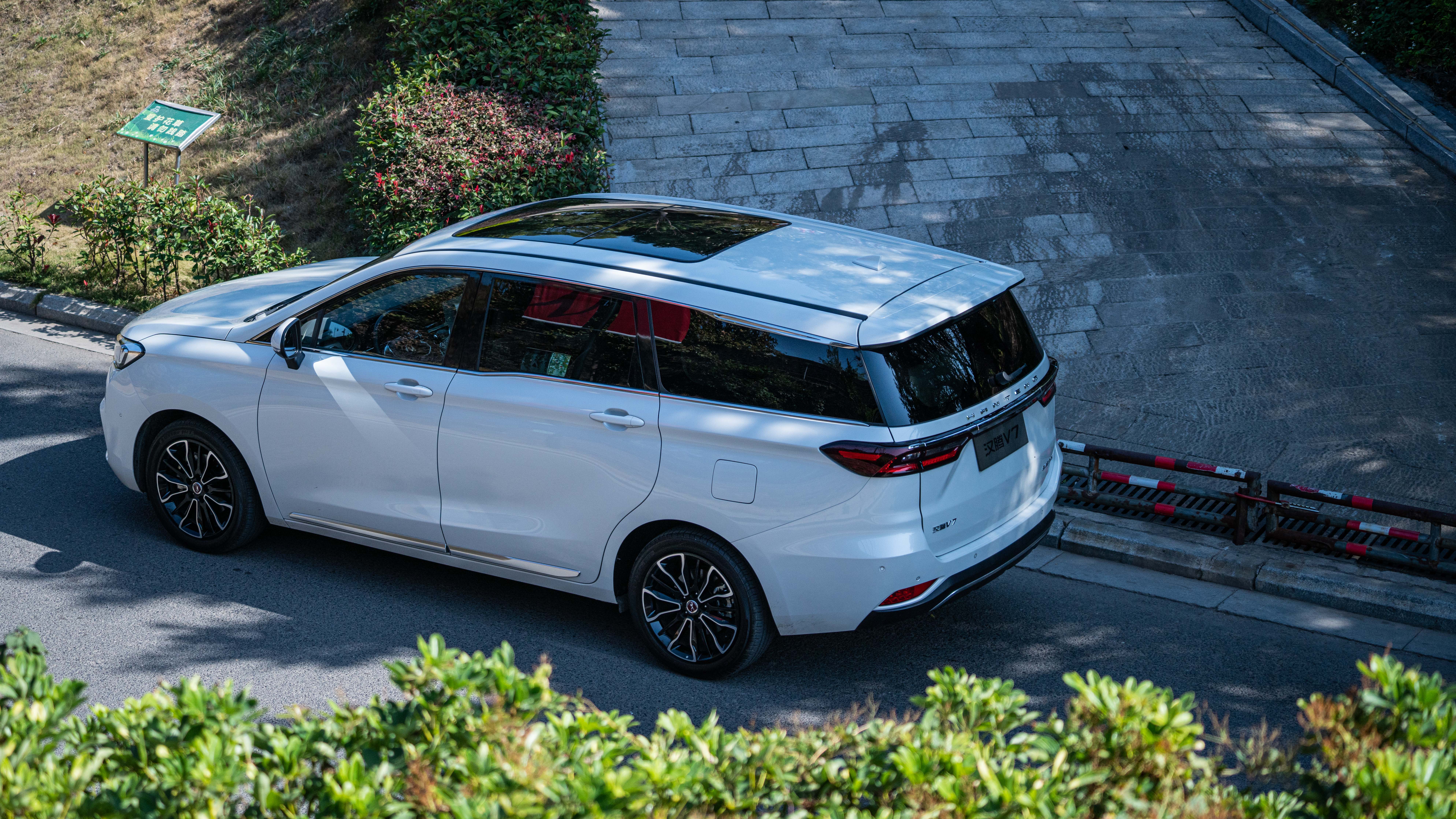 空间不输奥德赛,空间媲美mpv的suv