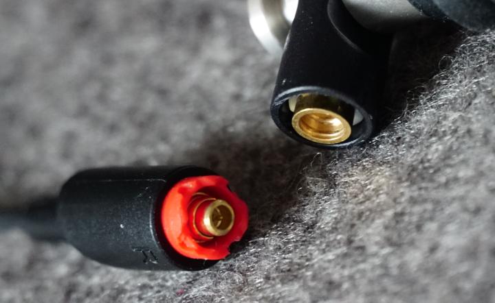 雅马哈半入耳蓝牙耳机评测,雅马哈降噪耳机