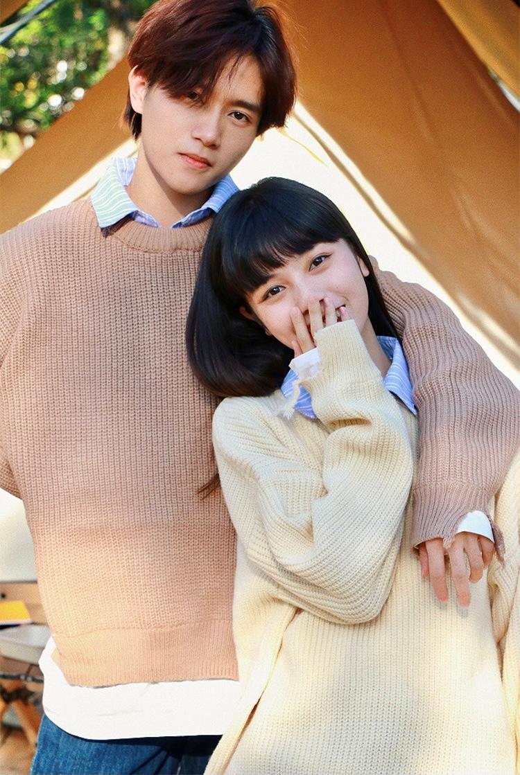 穿情侣装不是挺正常的吗,穿情侣装好尴尬