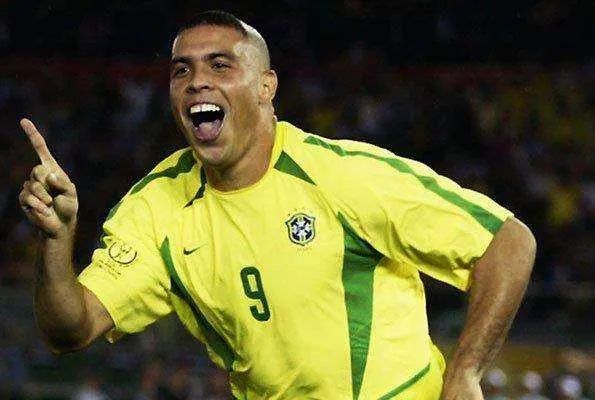 球衣哪个号码地位最高,球衣背后的号码是什么材质的