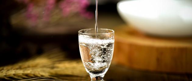 曾是白酒界王者,如今却从“茅五剑”掉队,剑南春经历了什么?