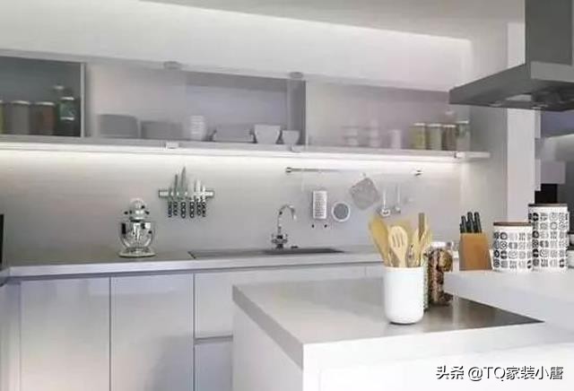 新房装修厕所水管安装,装修水管安装多少钱一米