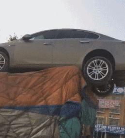 搞笑gif妹子的内心是崩溃的,搞笑gif妹子原来是个逗比