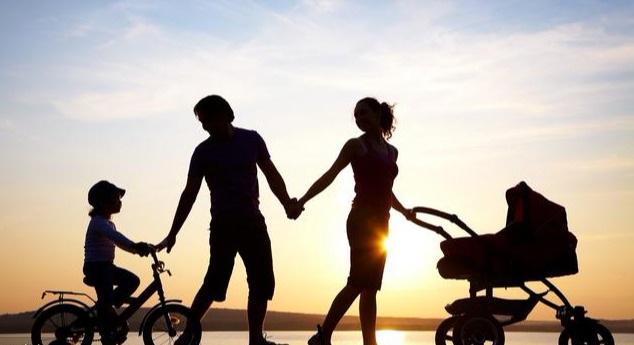 舔跪男人,不如减少需求,从物质中获得幸福的时代已经结束!